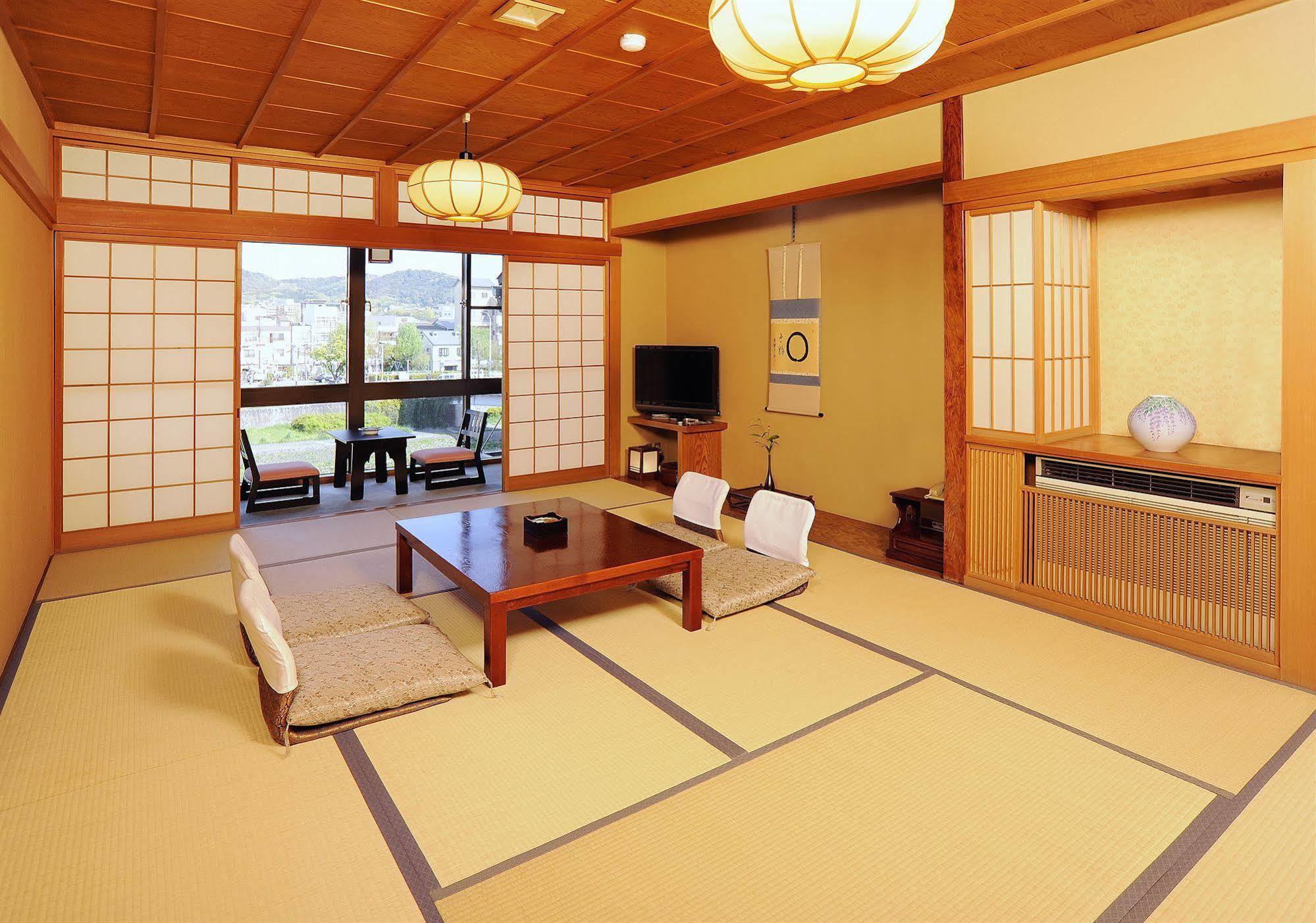 Tazuru Hotel เกียวโต ภายนอก รูปภาพ